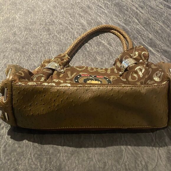 Betty Boop Handbag Brown Betty Boop
Gold Lettering Front & Back - Picture 10 of 10